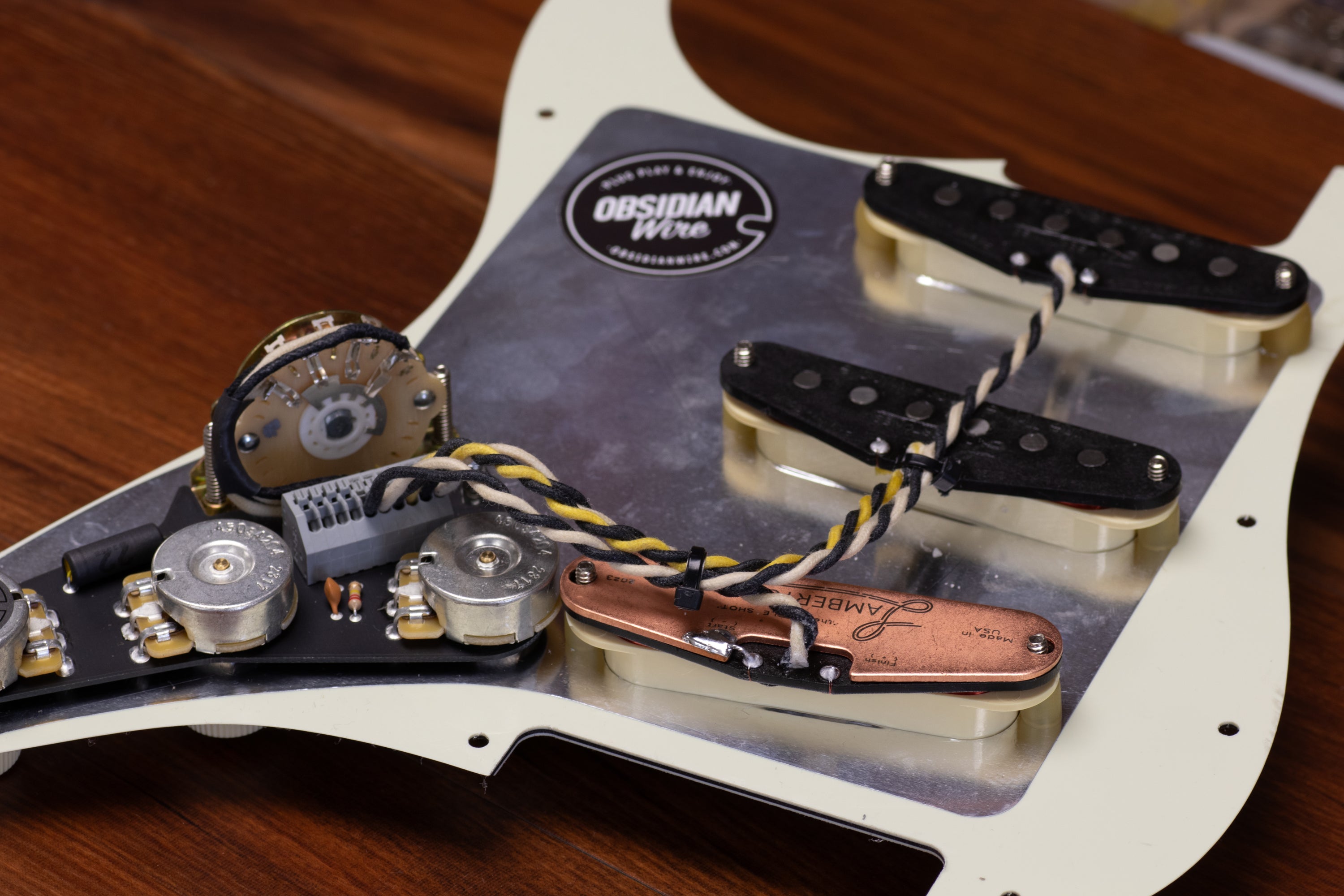 Mayer Loaded Pickguard für Strat®