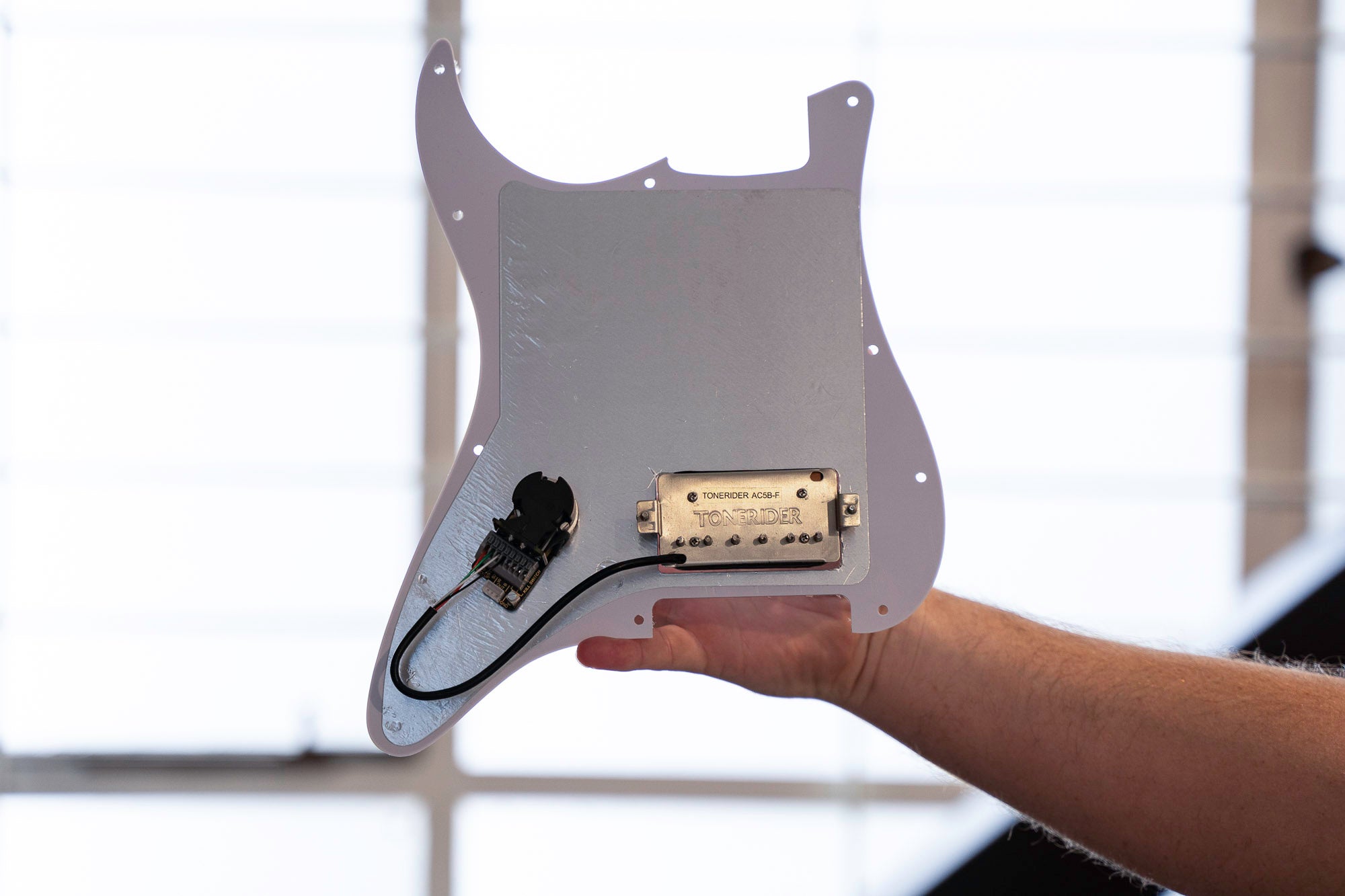 Custom Shop: HSS Loaded Pickguard für Strat®