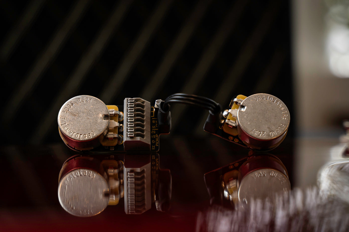 Pro-Series M1 | Gitarrenkabelbaum mit einem Tonabnehmer