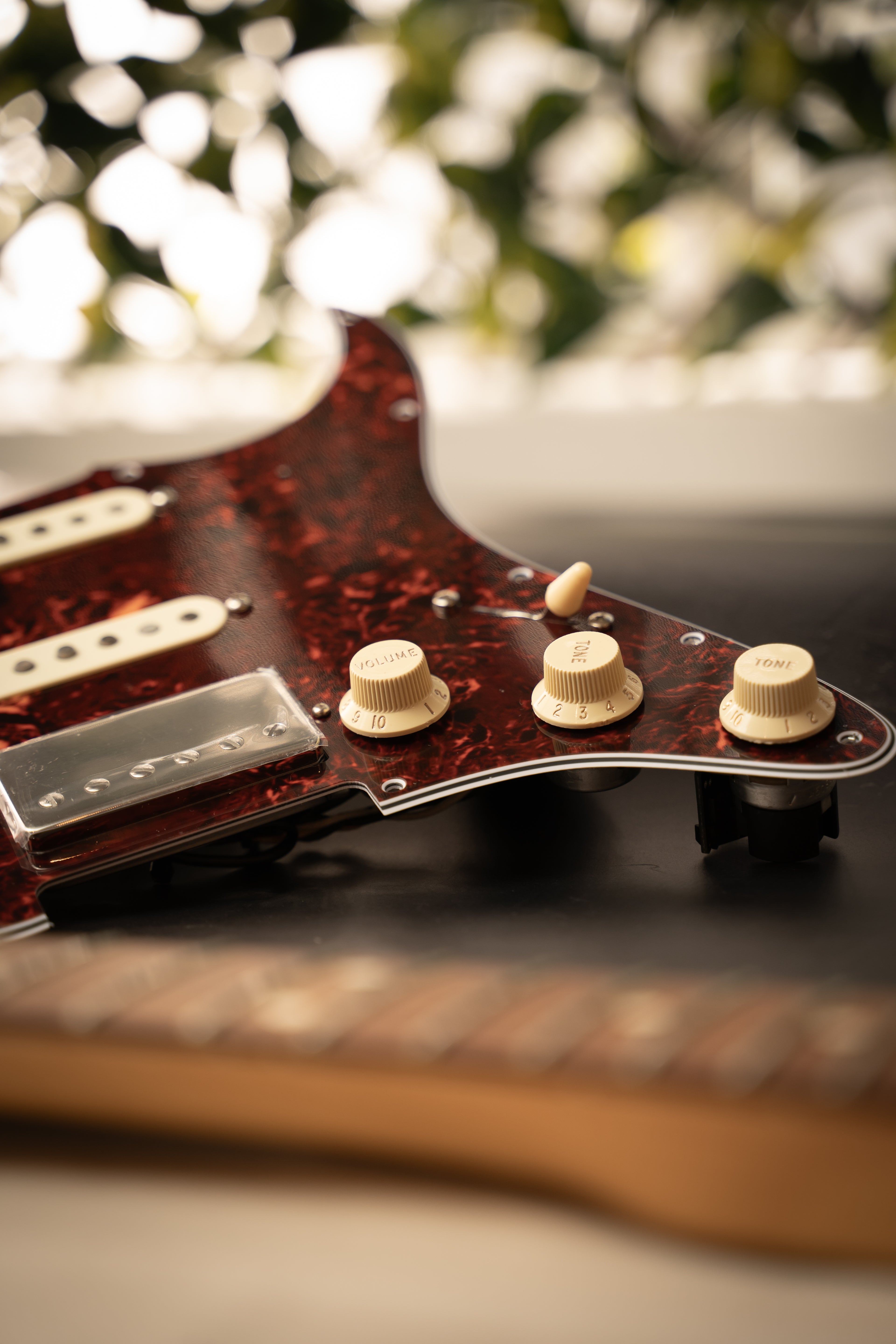 Sonderanfertigungen: HSS-bestücktes Schlagbrett für Strat®